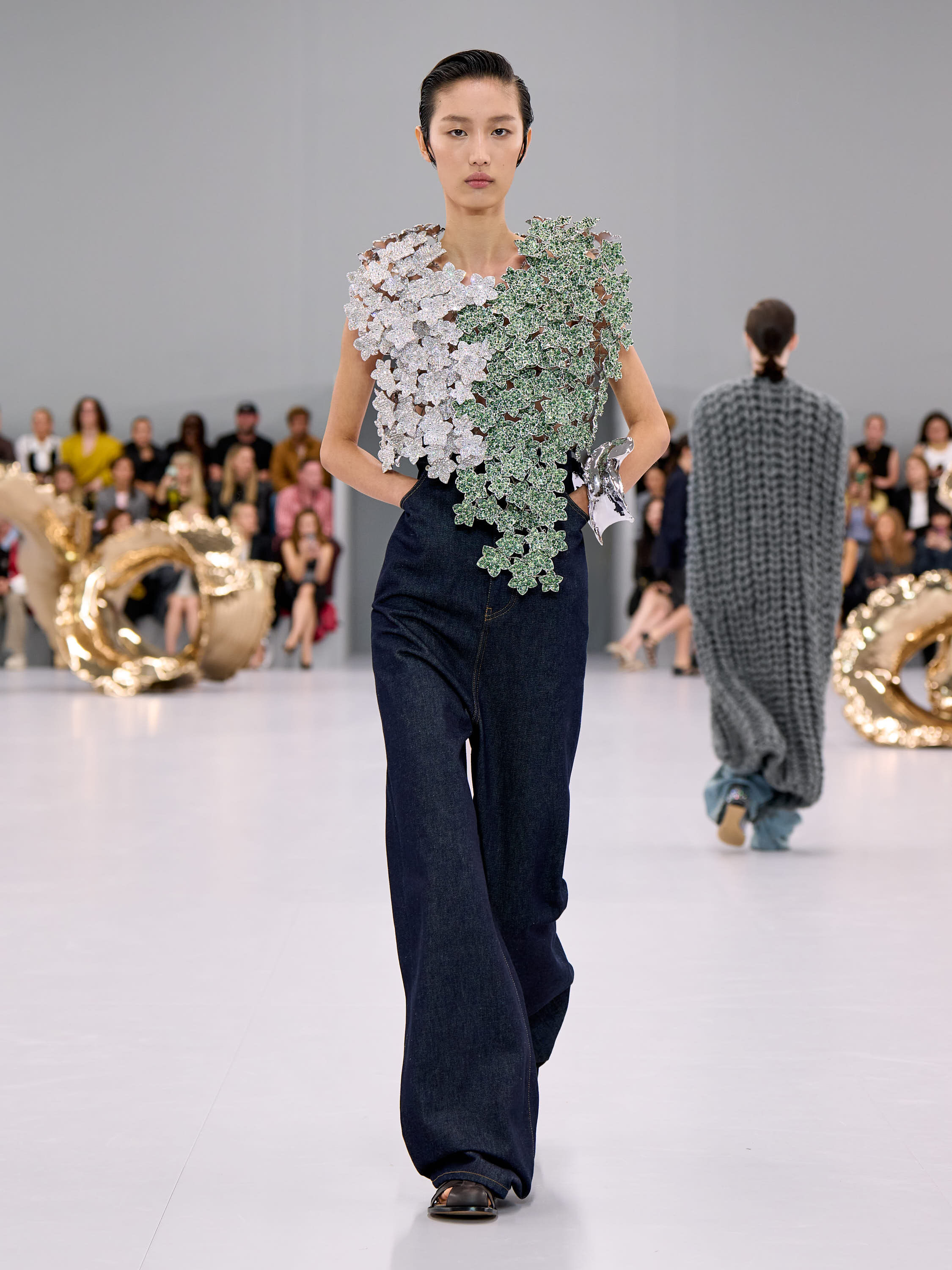 Runway · Spring-Summer 2024 women's collection · Loewe